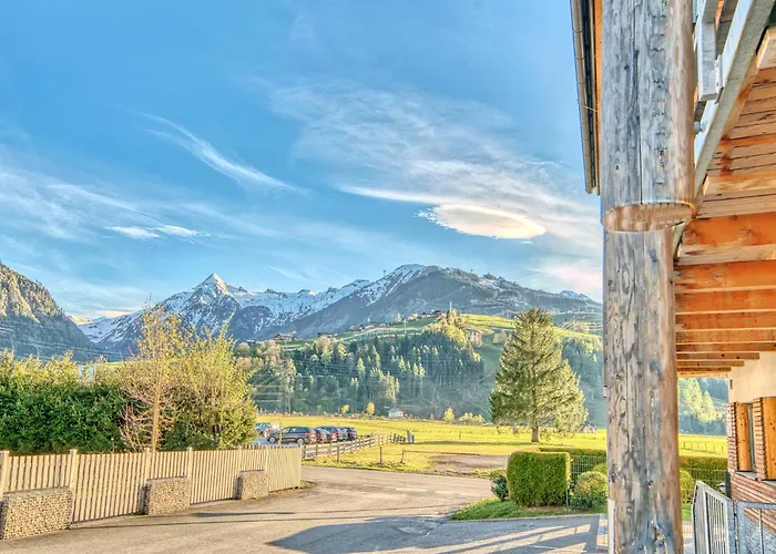 Alpin 8 アパート